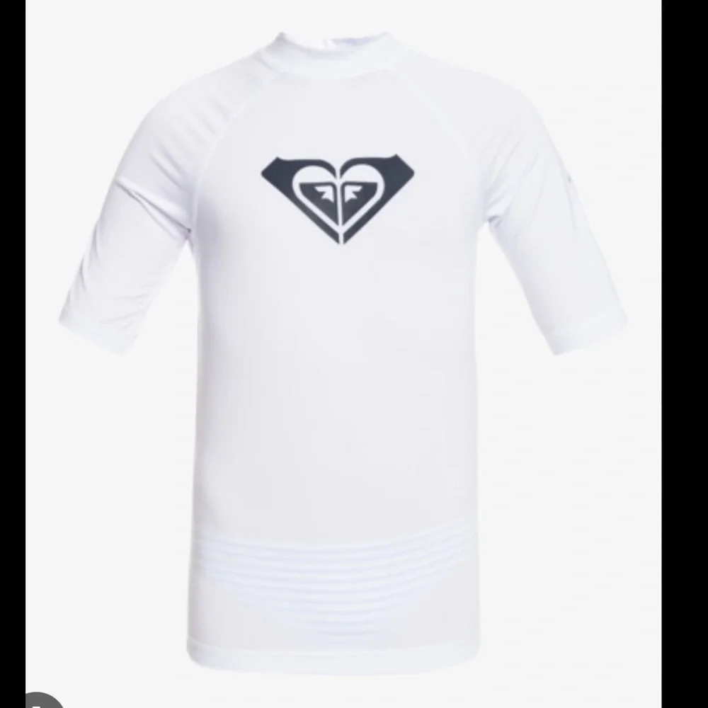 Roxy stylish rashguard